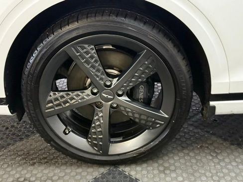 Used 2023 Genesis GV70 2.5T w/ Sport Prestige Package image 16