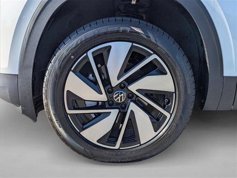 Used 2024 Volkswagen Atlas SE FWD image 9
