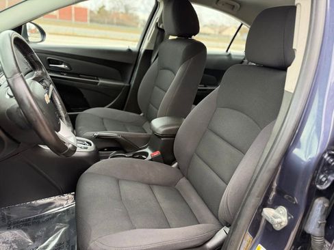 Used 2014 Chevrolet Cruze LT FWD image 21