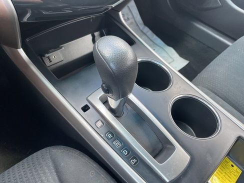 Used 2015 Nissan Altima 2.5 S w/ Special Edition Package image 19