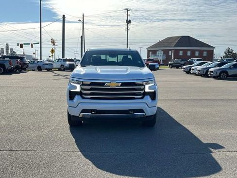 New 2026 Chevrolet Silverado 1500 High Country AWD/4WD image 9