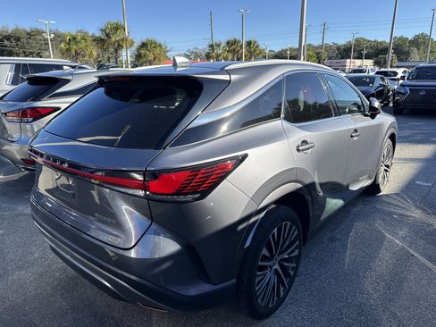 Used 2023 Lexus RX 350 FWD image 2