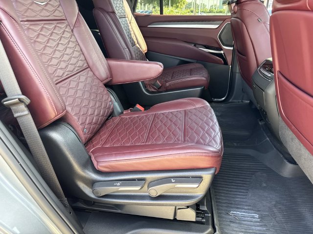Used 2025 Cadillac Escalade Sport w/ Touring Package RWD image 10