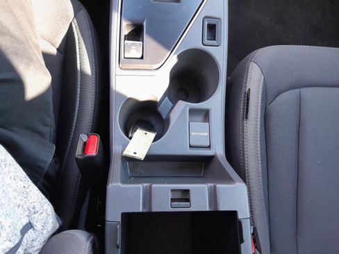 Certified 2025 Subaru Crosstrek 2.0i Premium image 24