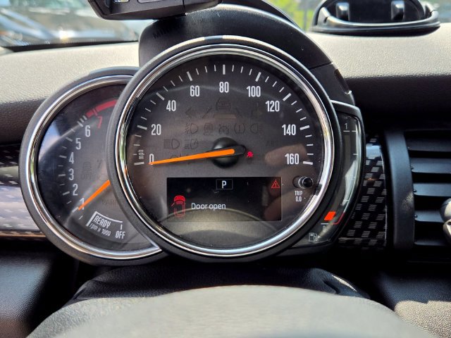 Used 2018 MINI Cooper S FWD image 23