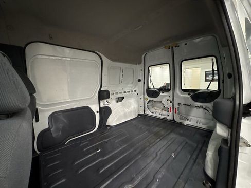 Used 2011 Ford Transit Connect XLT image 24