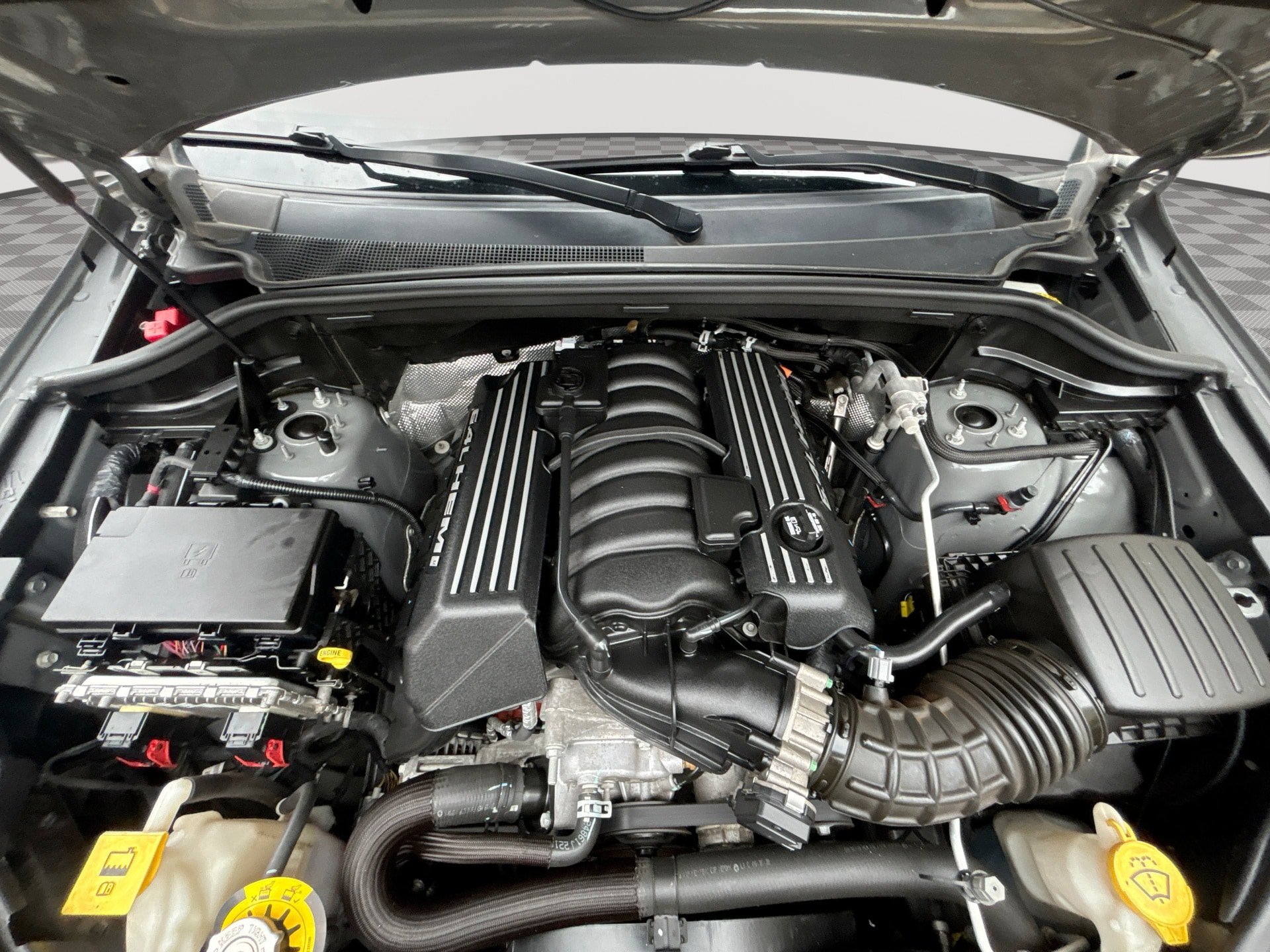 Used 2020 Jeep Grand Cherokee SRT AWD/4WD image 18