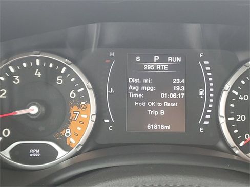 Used 2018 Jeep Renegade Altitude image 21