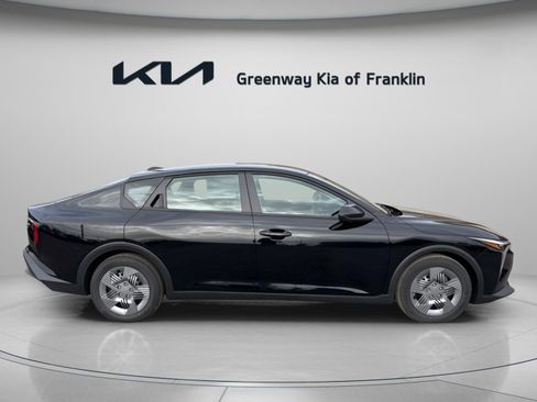 New 2025 Kia K4 LX image 8