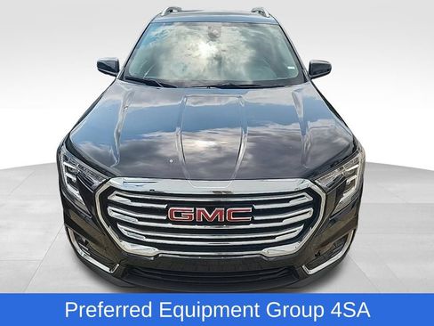 Used 2024 GMC Terrain SLT FWD image 8