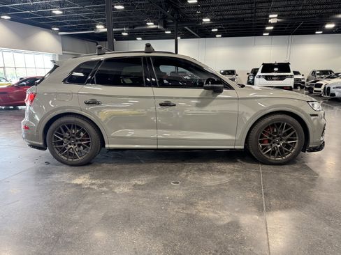 Used 2020 Audi SQ5 Prestige w/ Prestige Package AWD/4WD image 2