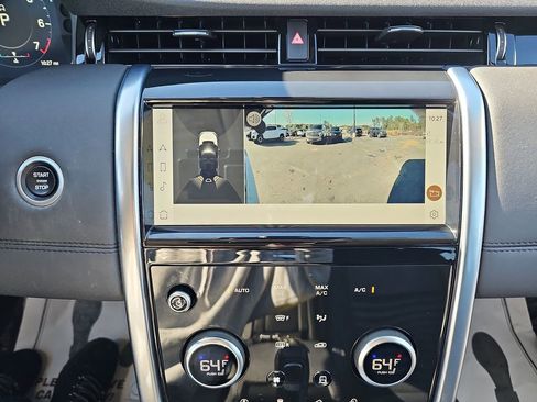 Used 2022 Land Rover Discovery Sport SE image 28