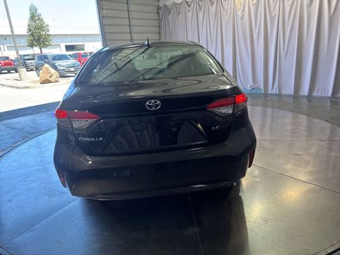 Used 2021 Toyota Corolla LE w/ Carpet Mat Package (TMS) FWD image 6