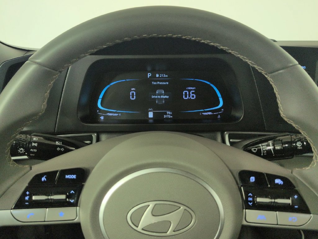 Used 2025 Hyundai Elantra Sport FWD image 42
