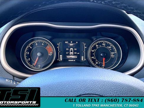 Used 2016 Jeep Cherokee Latitude w/ Cold Weather Group image 20