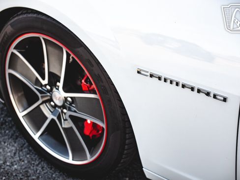 Used 2010 Chevrolet Camaro SS w/ RS Package image 38