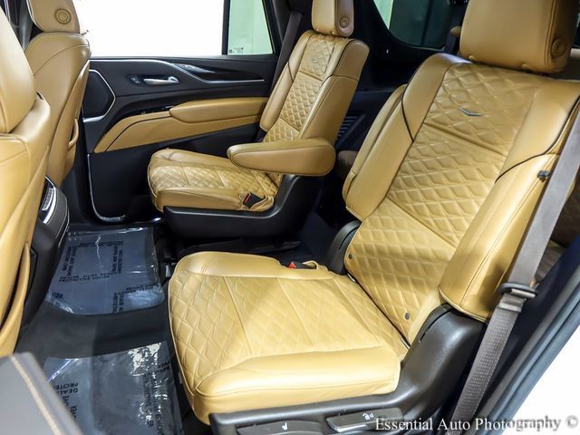 Certified 2022 Cadillac Escalade Premium Luxury w/ Performance Package AWD/4WD image 12