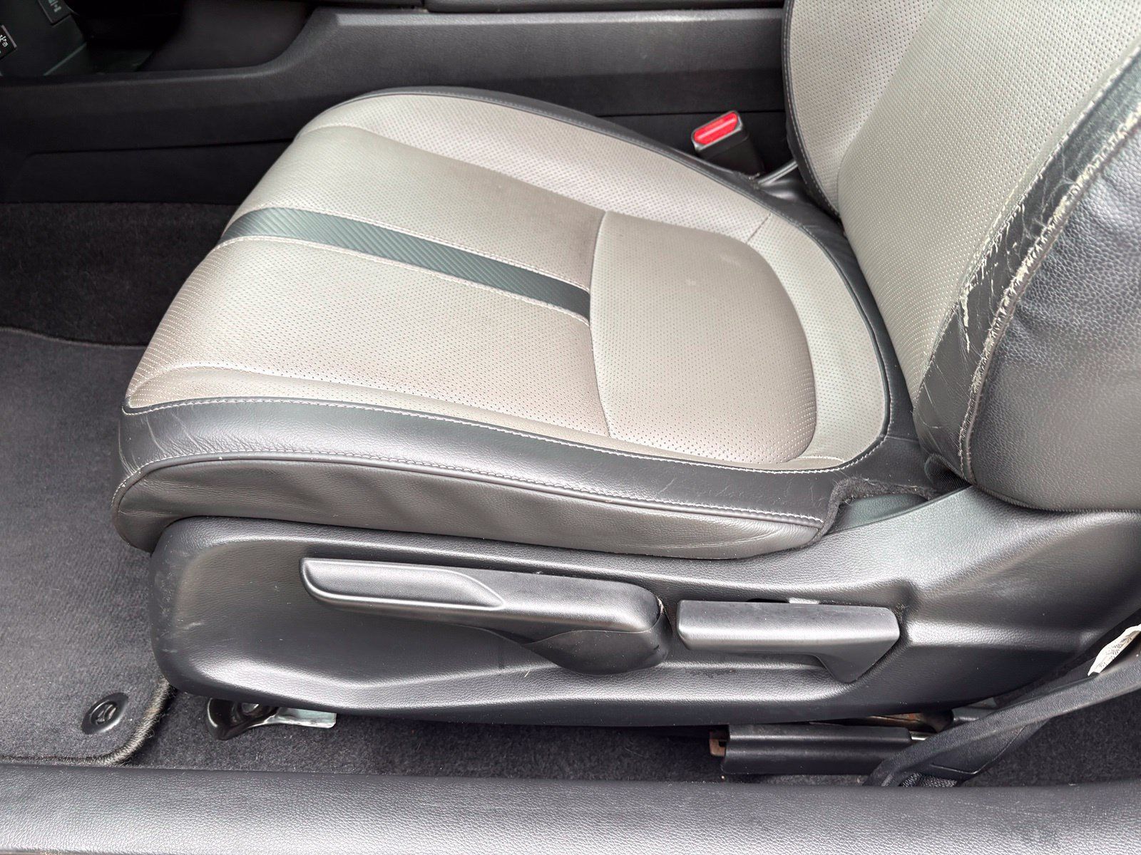 Used 2016 Honda Civic EX-L image 30