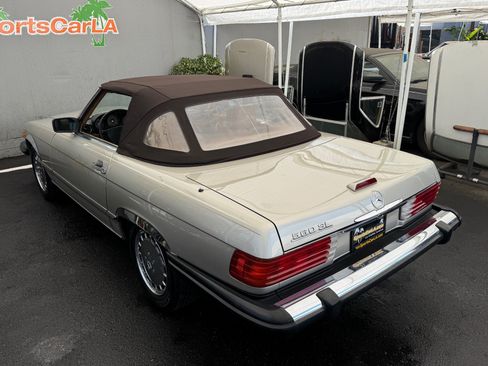 Used 1988 Mercedes-Benz 560 SL image 36