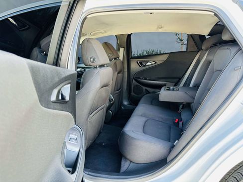 Used 2022 Chevrolet Malibu LT image 11