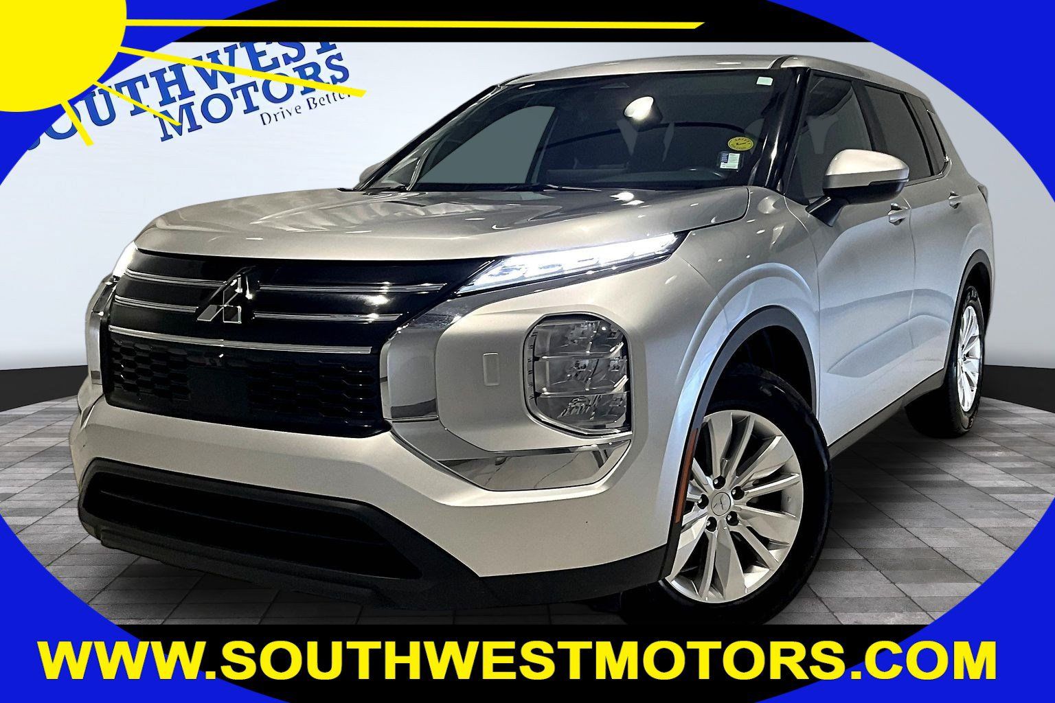 Used 2025 Mitsubishi Outlander ES AWD/4WD image 1
