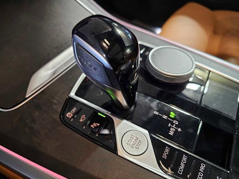 Used 2023 BMW X5 xDrive40i w/ Luxury Seating Package image 21