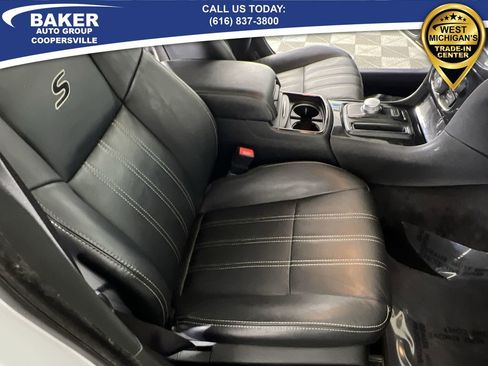 Used 2017 Chrysler 300 S w/ 300S Premium Group image 28