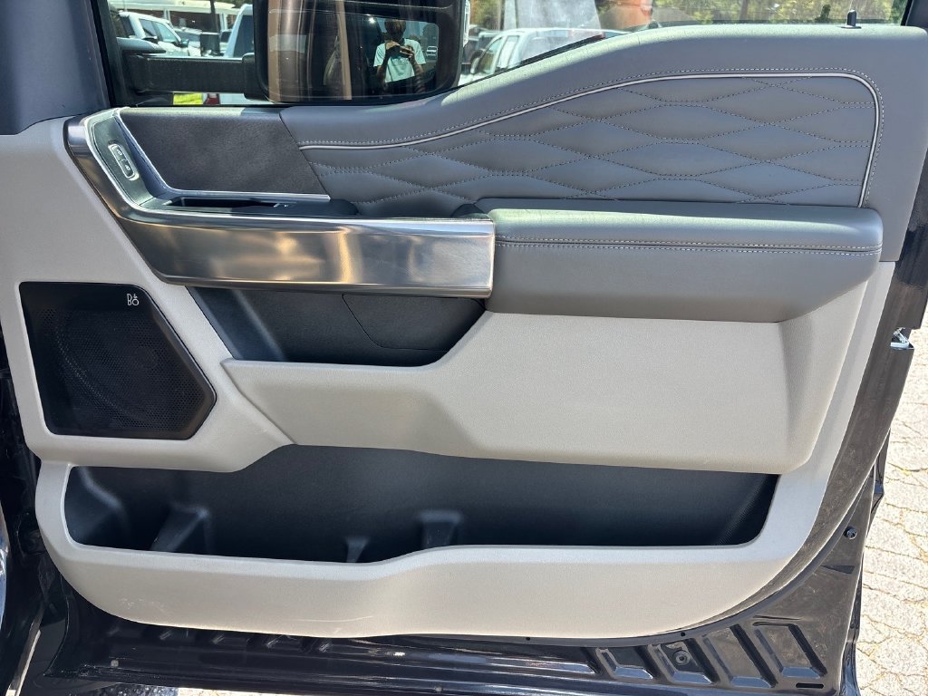 Used 2025 Ford F250 Platinum w/ Platinum Plus Package AWD/4WD image 16
