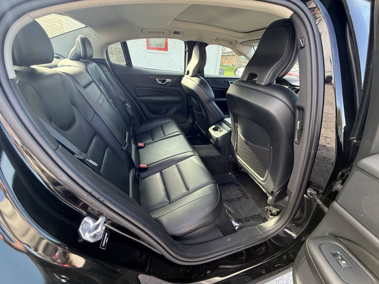 Used 2019 Volvo S60 T5 Momentum w/ Premium Package FWD image 16