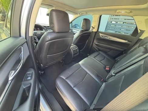 Used 2019 Cadillac XT5 Premium Luxury image 33