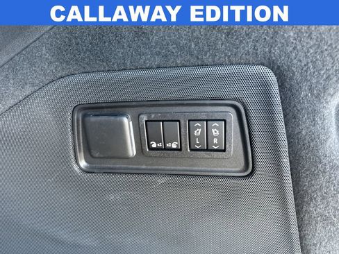 Used 2022 Cadillac Escalade Sport Platinum w/ LPO, ONYX Package AWD/4WD image 29