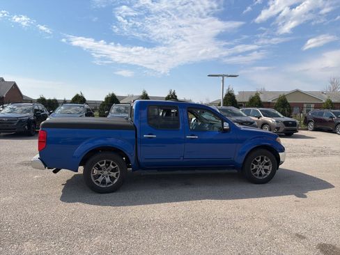 Used 2015 Nissan Frontier SL w/ Moonroof Package image 14