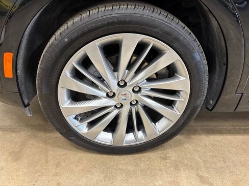 Used 2025 Buick Envision Avenir AWD/4WD image 12