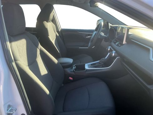 Used 2025 Toyota RAV4 XLE image 14
