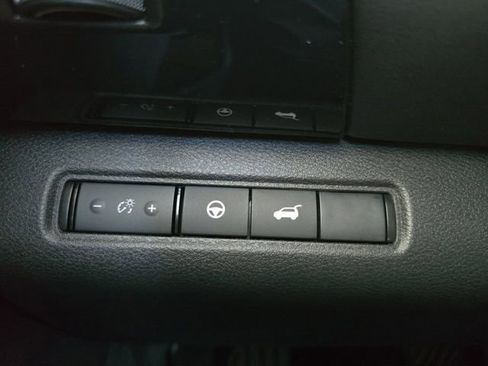 New 2026 Nissan Pathfinder SV AWD/4WD image 10