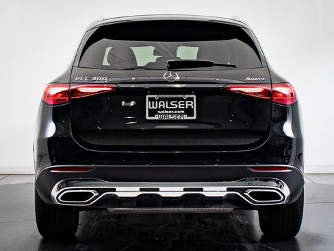 Certified 2025 Mercedes-Benz GLC 300 4MATIC image 10