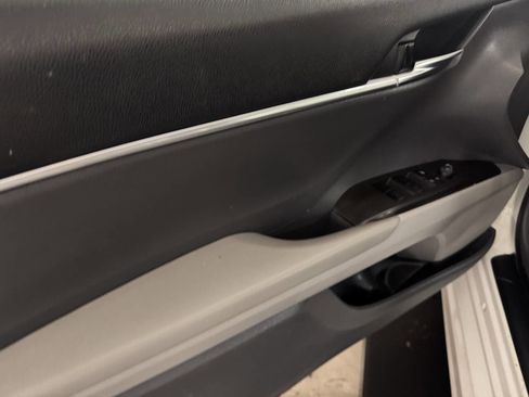 Used 2022 Toyota Camry SE AWD/4WD image 13