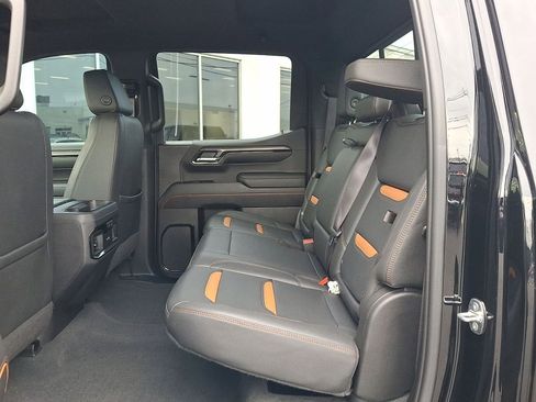 Used 2022 GMC Sierra 1500 AT4 image 24