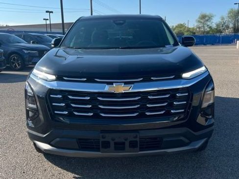 Used 2026 Chevrolet Equinox LT FWD image 8