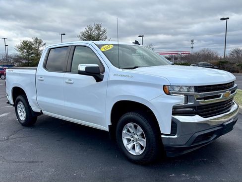 Used 2021 Chevrolet Silverado 1500 LT w/ Bed Protection Package image 9