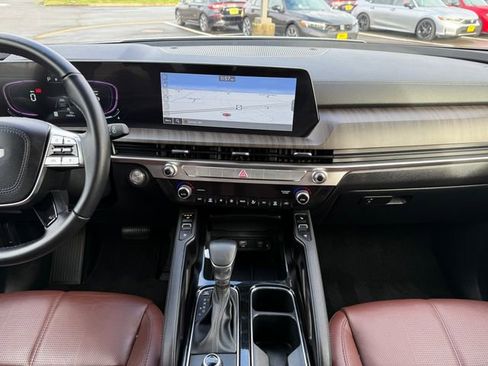 Used 2024 Kia Telluride EX w/ EX Captain's Chair Package image 22