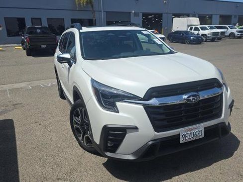 Used 2023 Subaru Ascent Limited w/ Technology Package AWD/4WD image 3