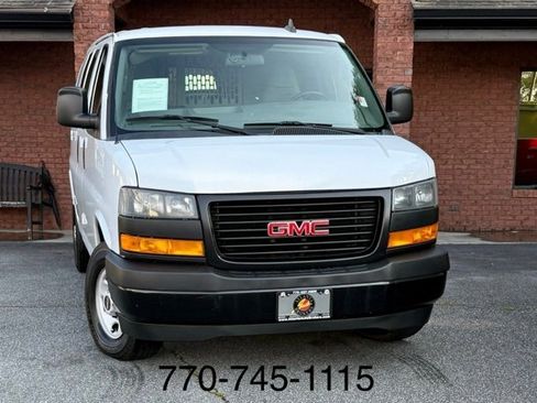 Used 2018 GMC Savana 2500 w/ Communications Package image 1