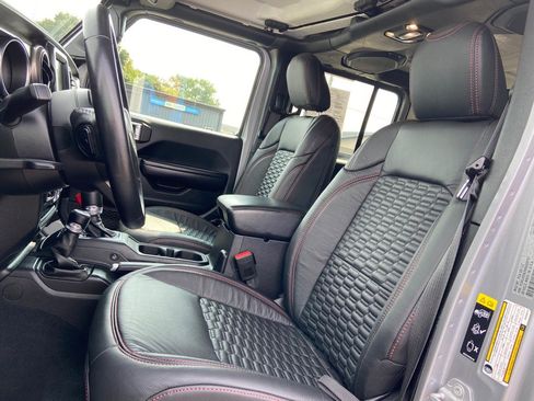 Used 2021 Jeep Wrangler Sport image 20