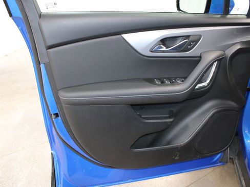 Used 2025 Chevrolet Blazer LT image 16