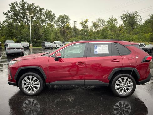 Used 2025 Toyota RAV4 XLE Premium w/ Weather Package AWD/4WD image 2