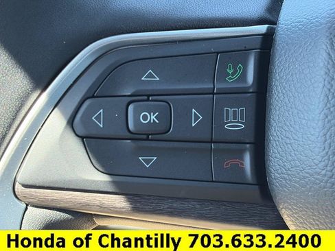 Used 2025 Jeep Grand Cherokee Limited w/ Trailer Tow Package AWD/4WD image 12