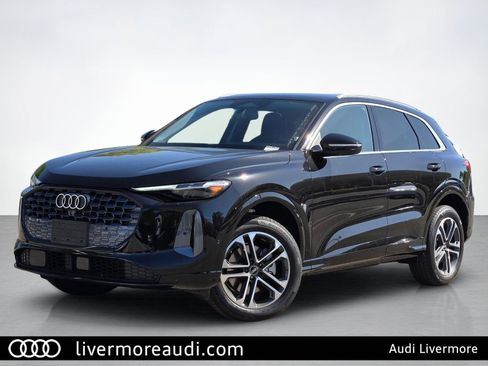 New 2026 Audi Q5 Premium Plus AWD/4WD image 1