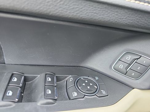 Used 2019 Ford Expedition Max Platinum image 30