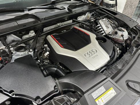 Used 2019 Audi SQ5 Prestige w/ Prestige Package AWD/4WD image 9